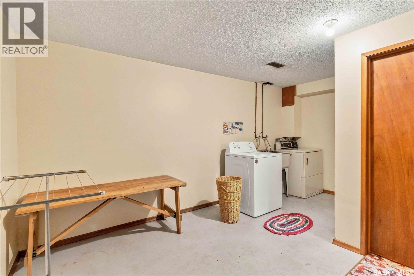 201 Elm Street, Saskatoon, Saskatchewan  S7J 0G8 - Photo 25 - SK047676