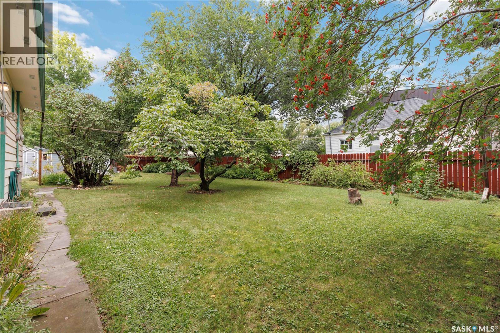 201 Elm Street, Saskatoon, Saskatchewan  S7J 0G8 - Photo 29 - SK047676
