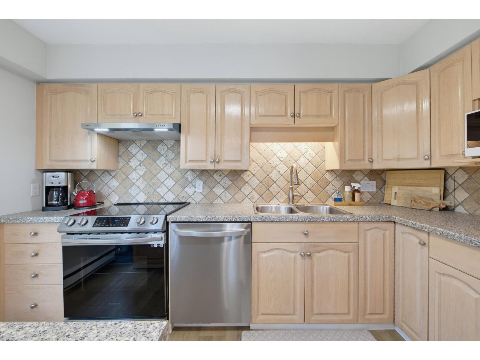 204 3150 Gladwin Road, Abbotsford, British Columbia  V2T 5S9 - Photo 13 - R3161730