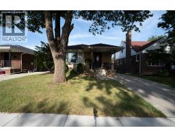 2250 Woodlawn AVENUE, Windsor, Ontario