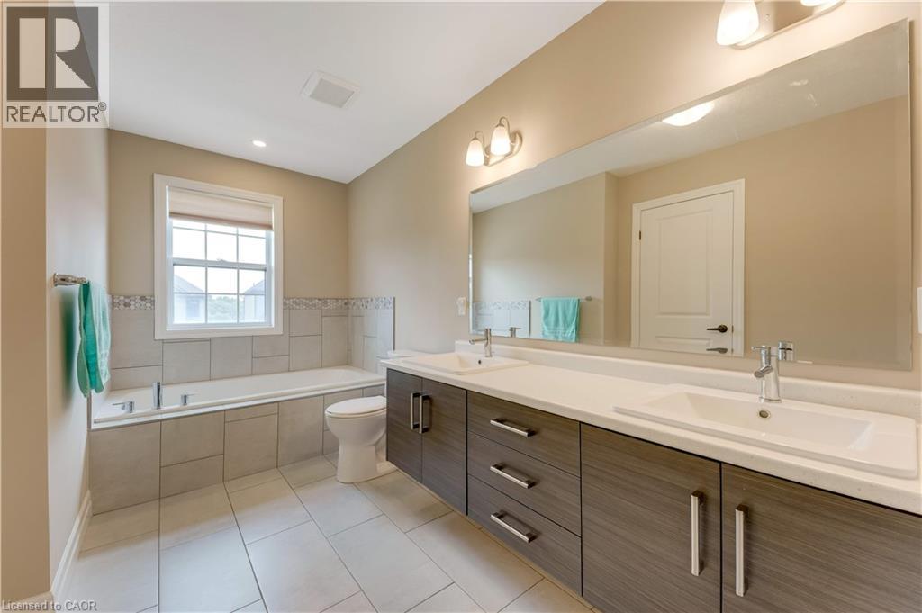 14 Marianne Dorn Trail, Kitchener, Ontario  N2R 0H4 - Photo 35 - 40859210