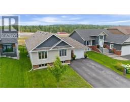 41 Meadowgreen Drive, Garson, Ontario