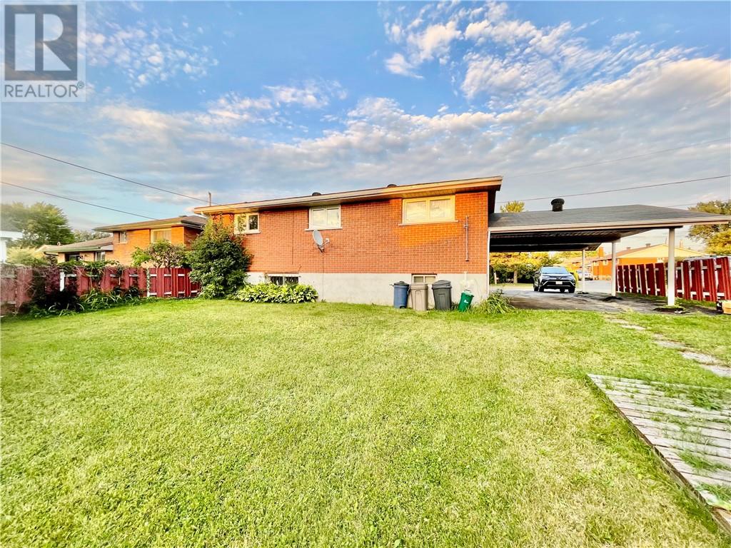 7 Falcon Crescent, Chelmsford, Ontario  P0M 1L0 - Photo 7 - 2130135