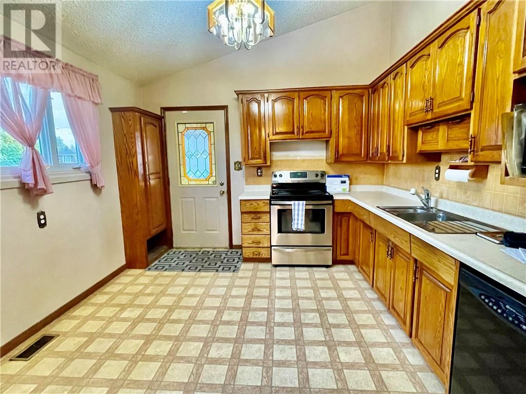 7 Falcon Crescent, Chelmsford, Ontario  P0M 1L0 - Photo 8 - 2130135