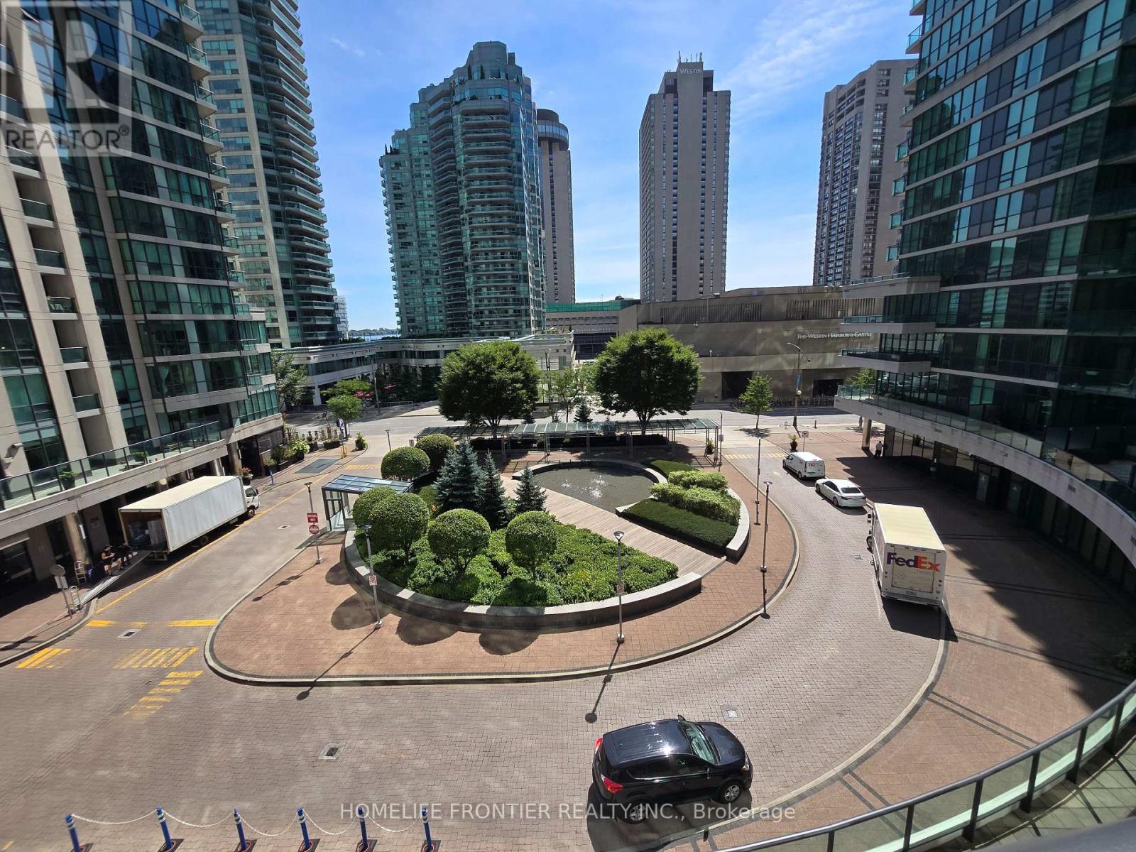403 - 18 Harbour Street, Toronto, Ontario  M5J 2Z6 - Photo 2 - C13748564