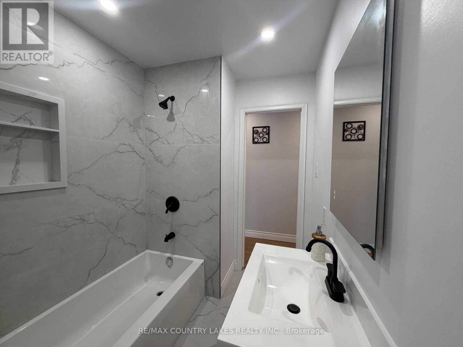 7 Willow Crescent, Ramara, Ontario  L0K 1B0 - Photo 12 - S13751126