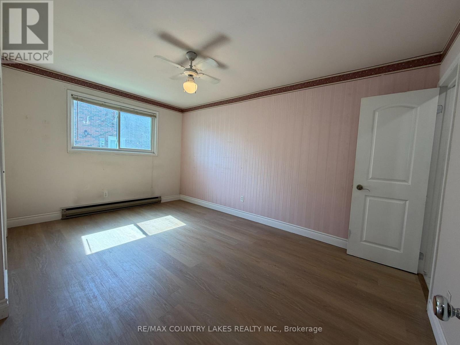 7 Willow Crescent, Ramara, Ontario  L0K 1B0 - Photo 13 - S13751126
