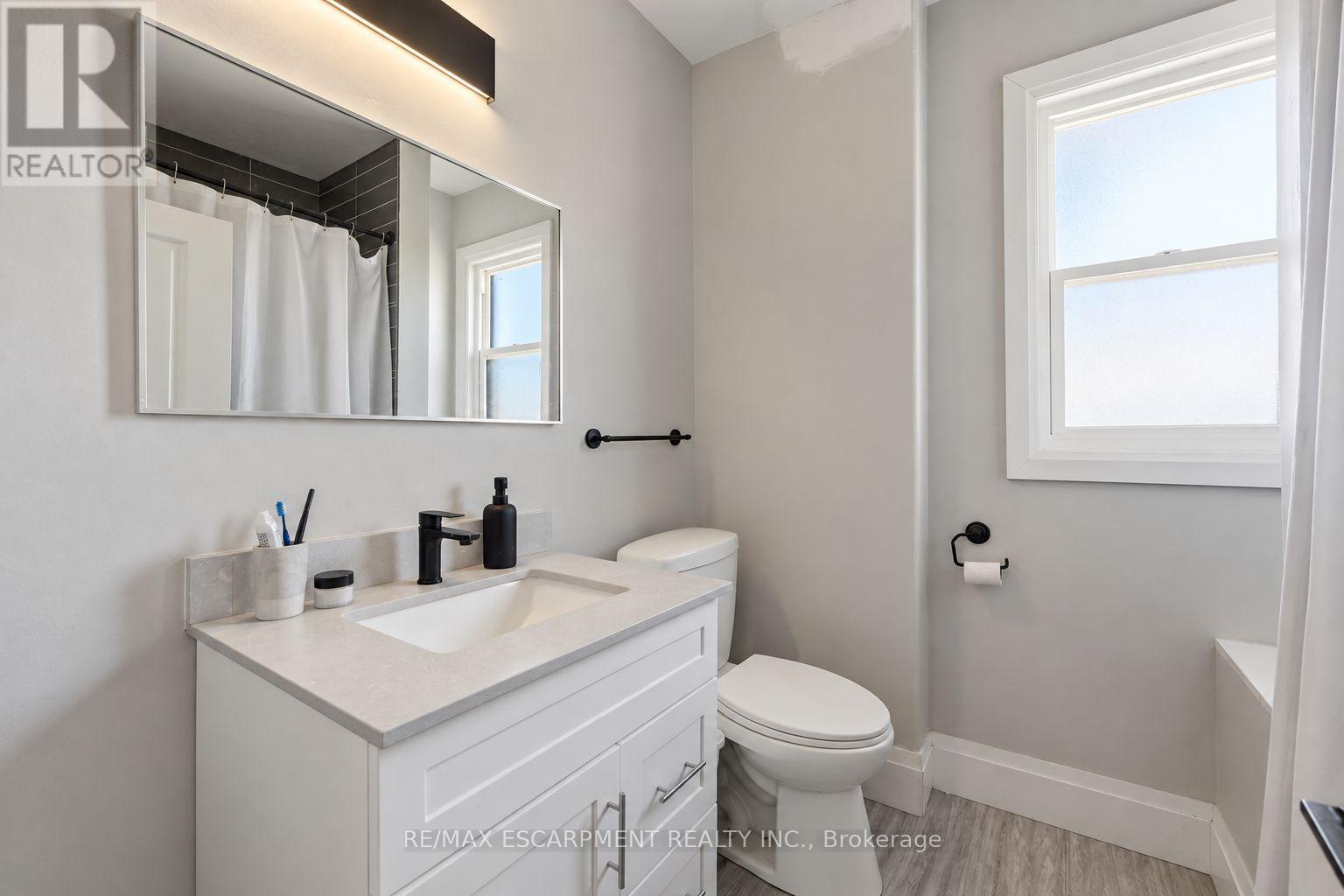 106 Barnesdale Avenue N, Hamilton, Ontario  L8L 6S5 - Photo 24 - X13757614