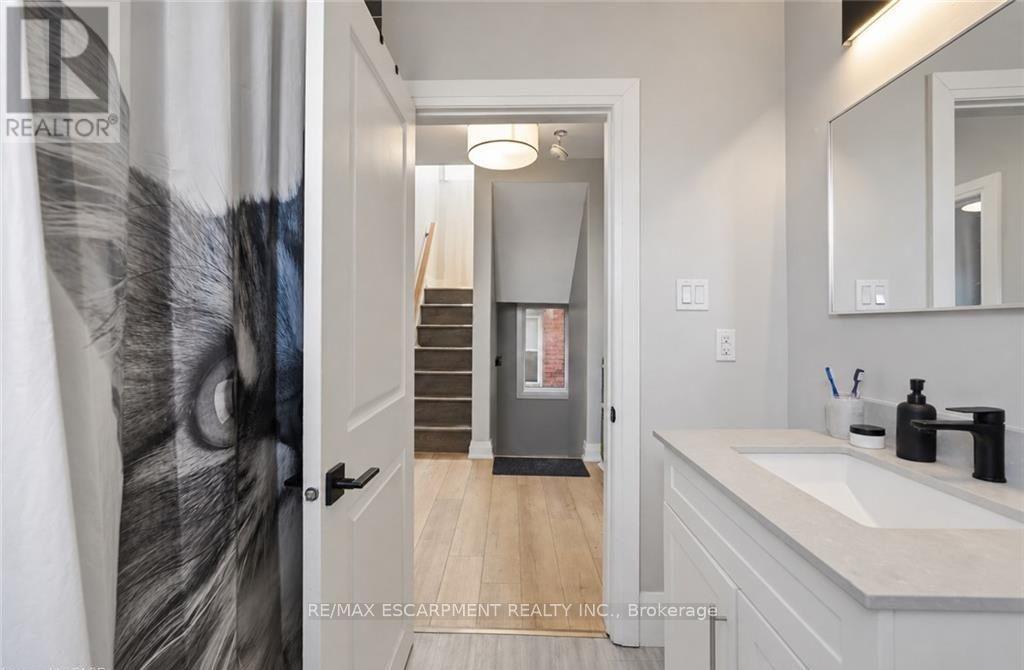 106 Barnesdale Avenue N, Hamilton, Ontario  L8L 6S5 - Photo 25 - X13757614