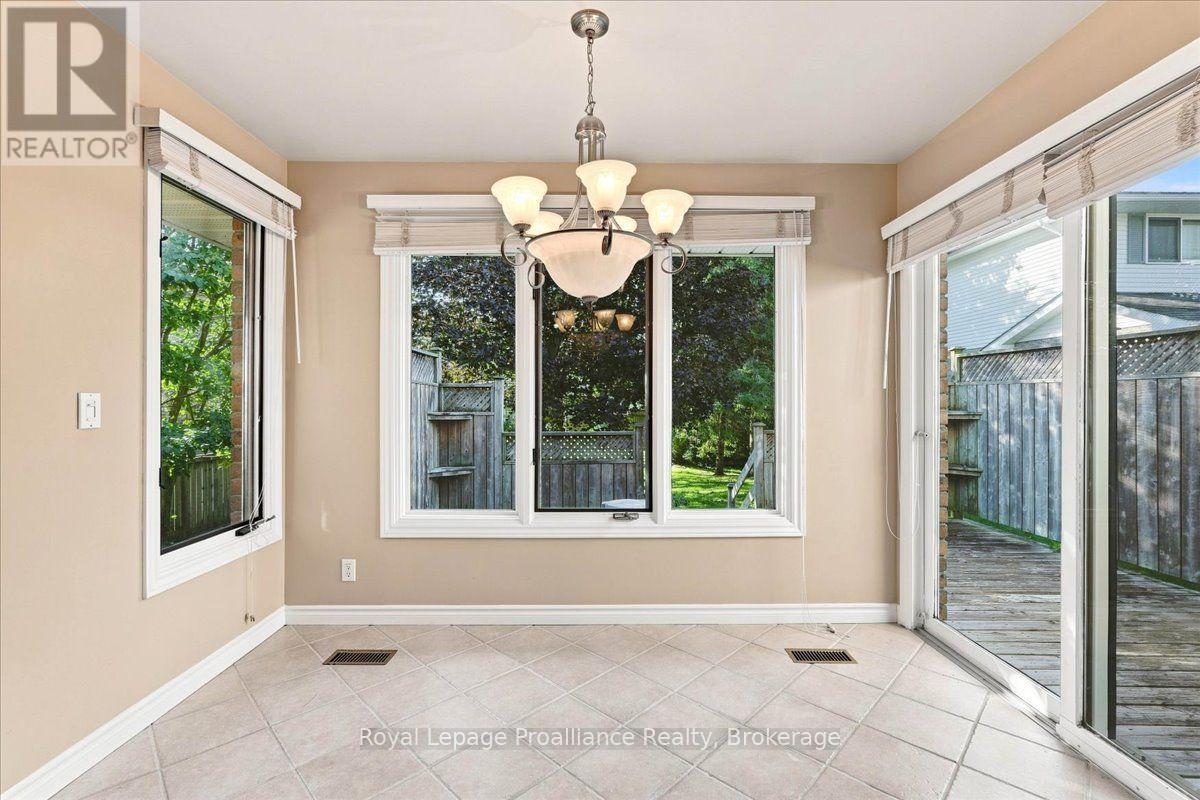 125 Tracey Park Drive, Belleville, Ontario  K8P 5C7 - Photo 11 - X13760322