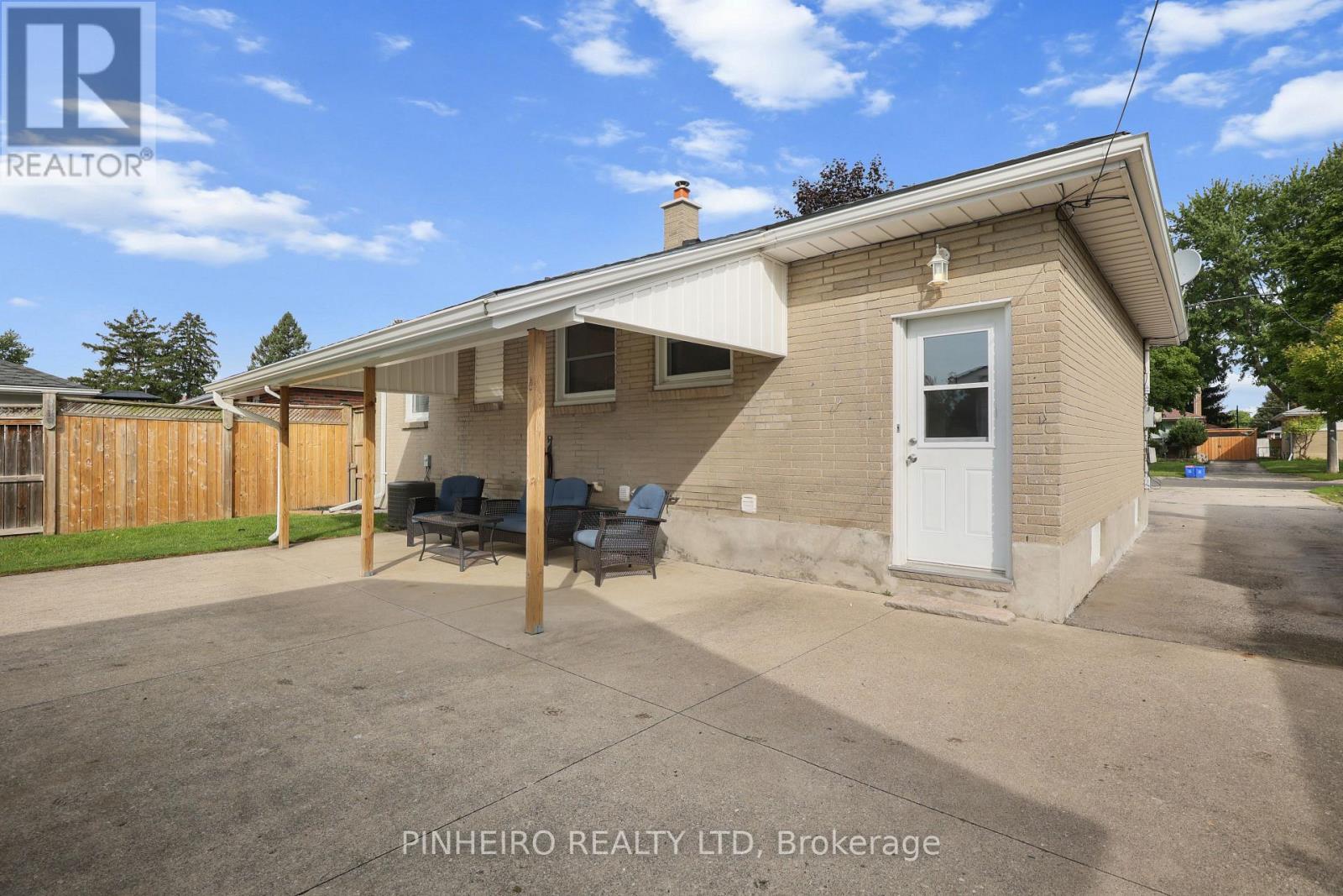 1811 Whitehall Drive, London East, Ontario  N5W 1Z2 - Photo 36 - X13760250