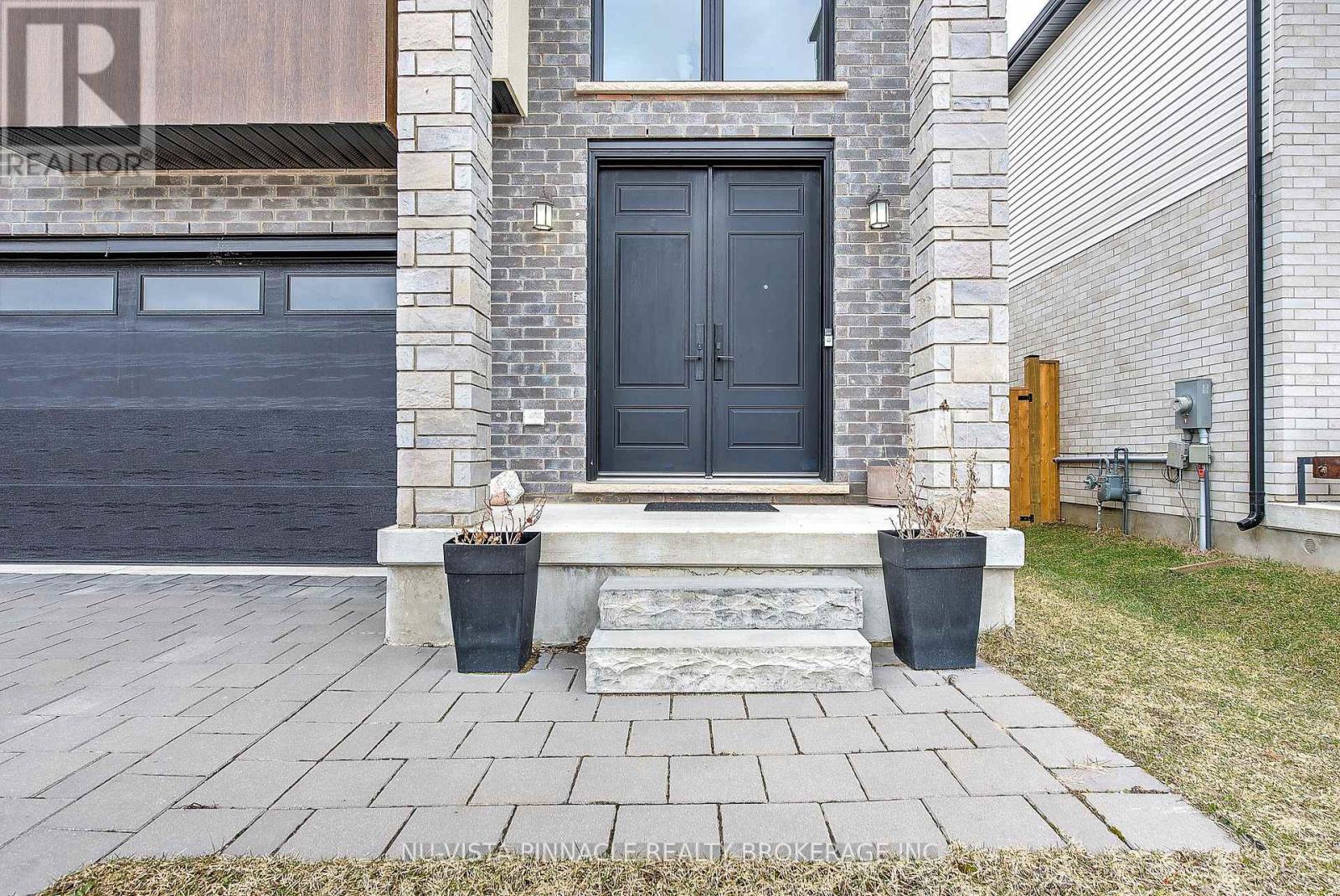 1777 Brayford Avenue, London South, Ontario  N6K 0H4 - Photo 7 - X13760486