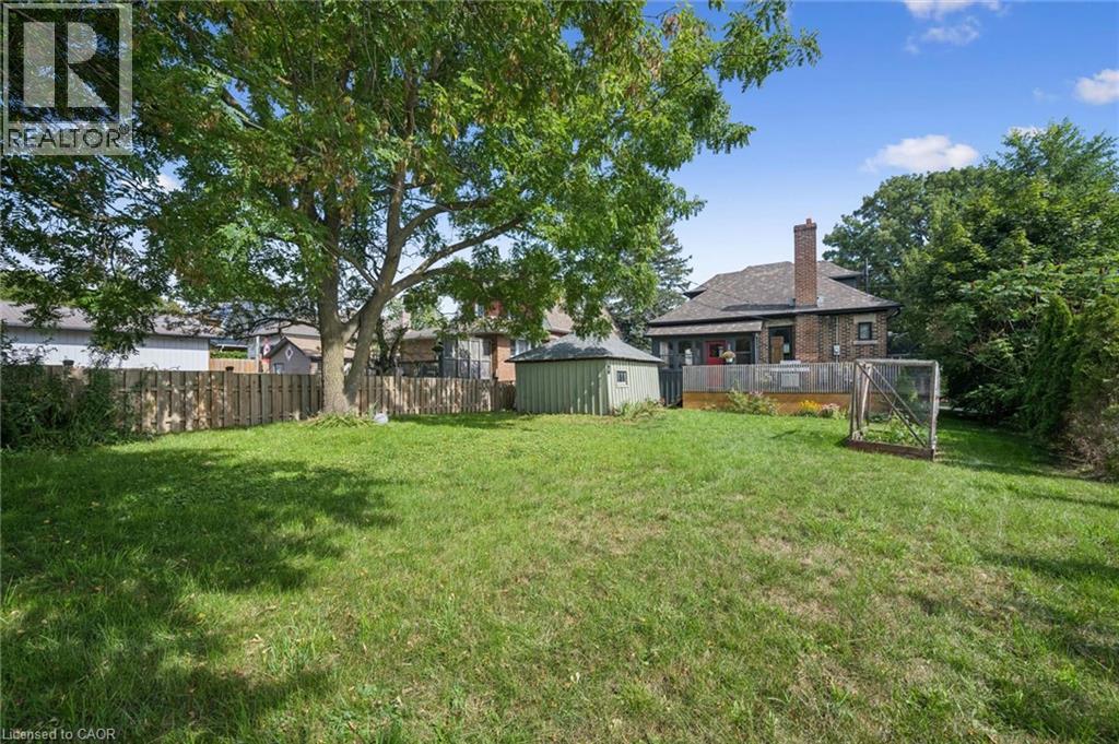 699 St Andrew Street W, Centre Wellington, Ontario  N1M 1P7 - Photo 38 - 40861349