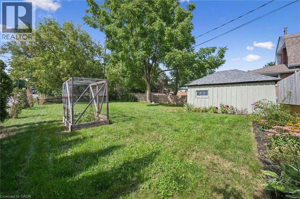 699 St Andrew Street W, Centre Wellington, Ontario  N1M 1P7 - Photo 35 - 40861349