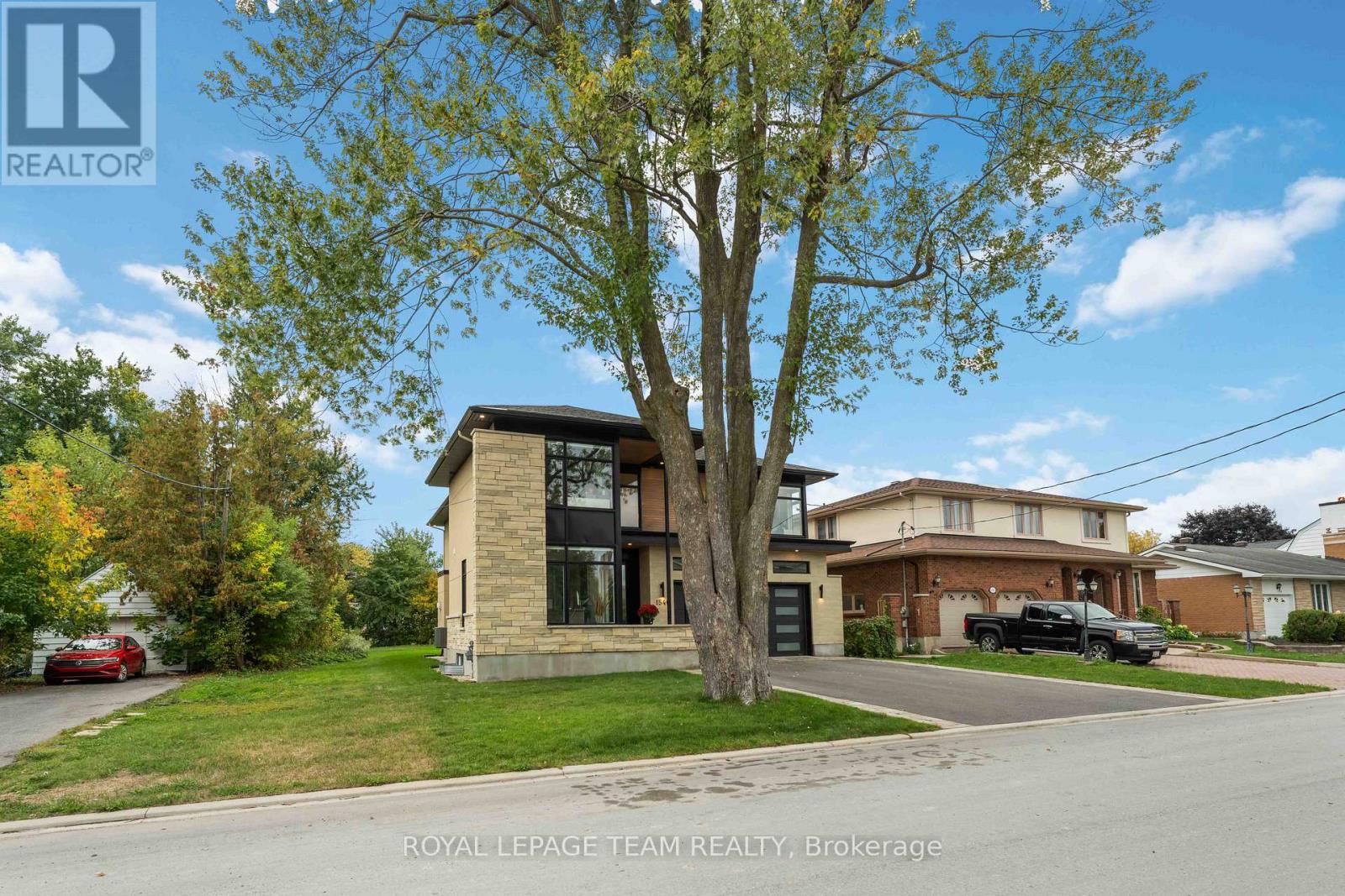 1546 Claymor Avenue, Ottawa, Ontario  K2C 1T1 - Photo 3 - X13760190