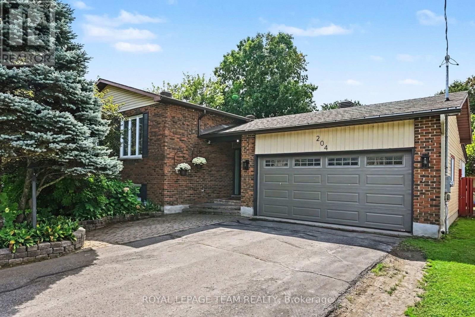 204 Grace Avenue, Russell, Ontario  K4R 1B4 - Photo 2 - X13760230