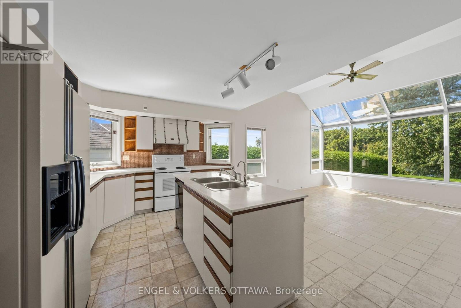 3200 Riverside Drive, Ottawa, Ontario  K1V 8N7 - Photo 16 - X13760396