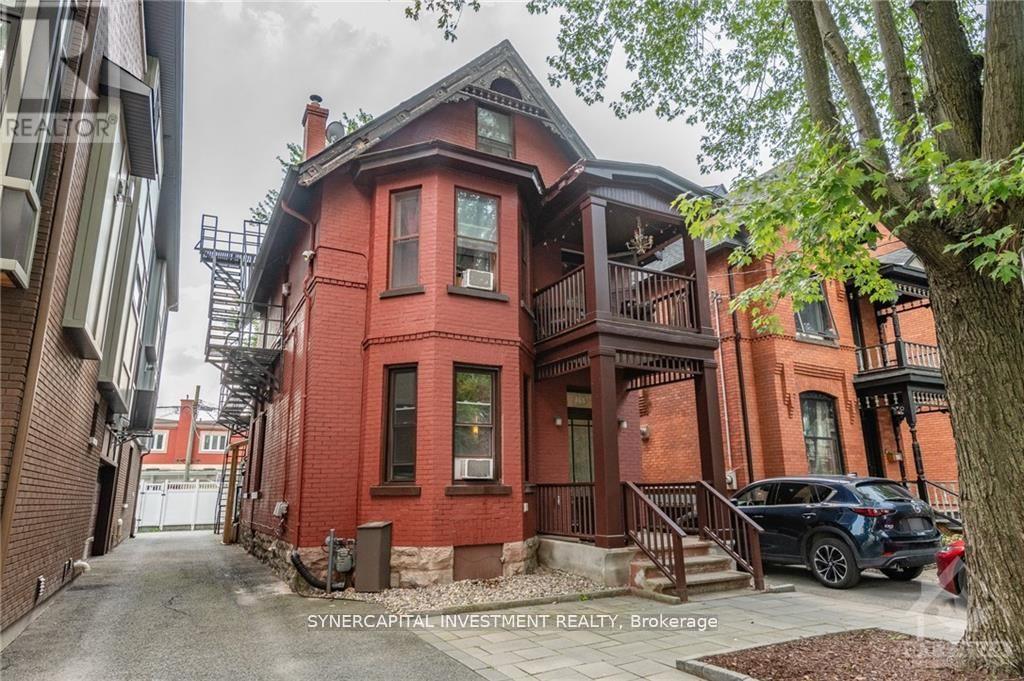 466 MACLAREN STREET, Ottawa, Ontario