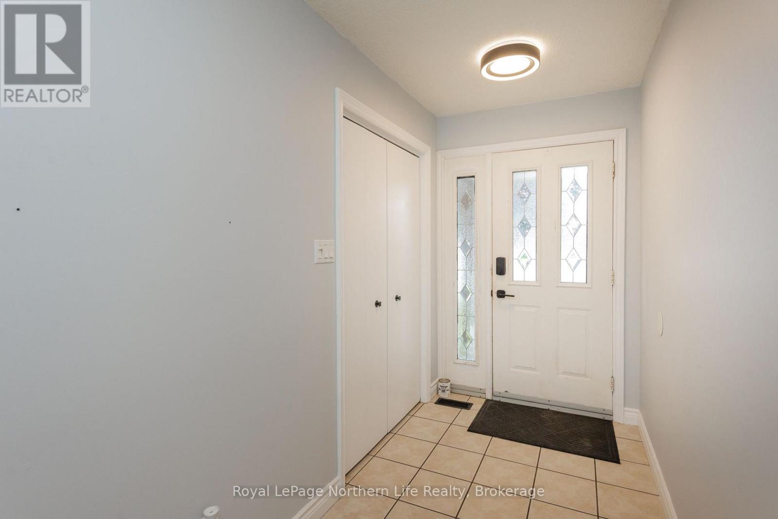 476 Maplewood Avenue, North Bay, Ontario  P1B 9B8 - Photo 2 - X13760302