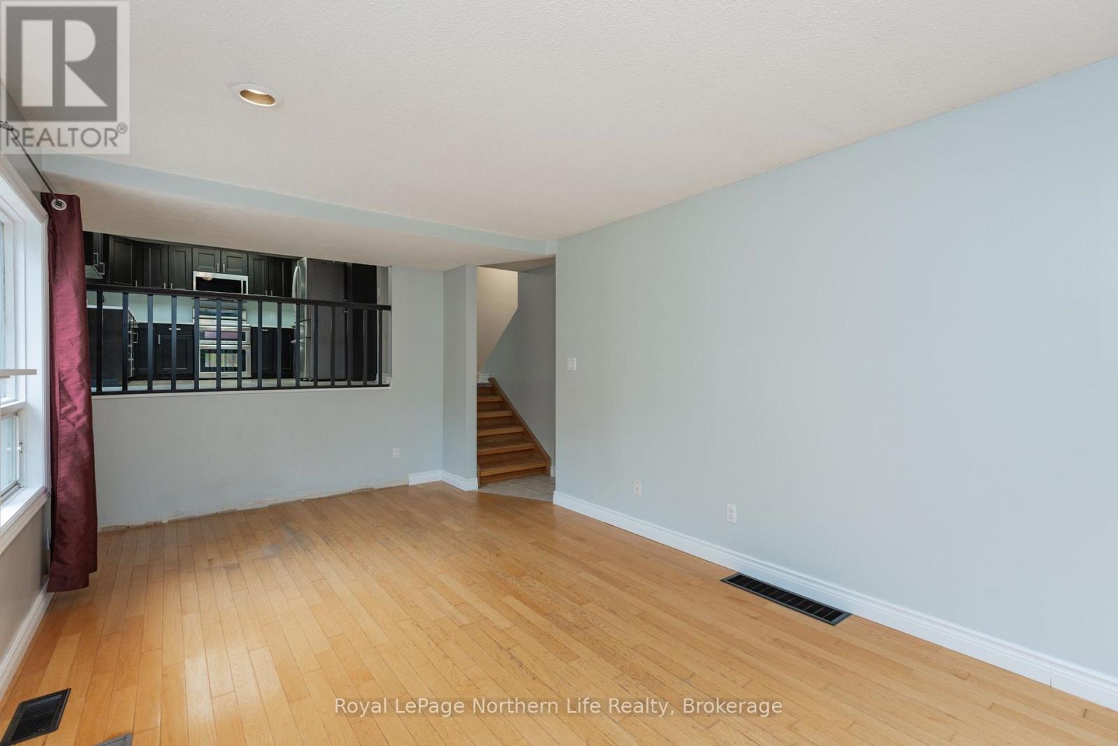 476 Maplewood Avenue, North Bay, Ontario  P1B 9B8 - Photo 5 - X13760302