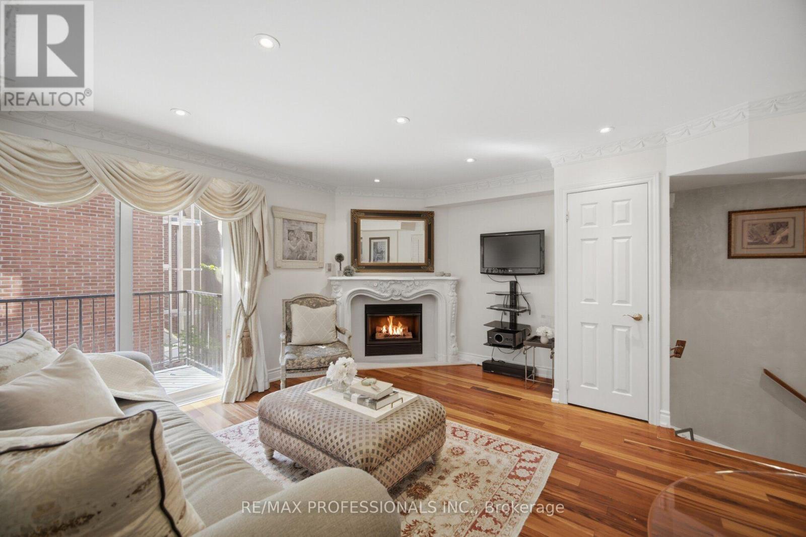 10 - 228 St George Street, Toronto, Ontario M5R 2N5 - Photo 13 - C13760196
