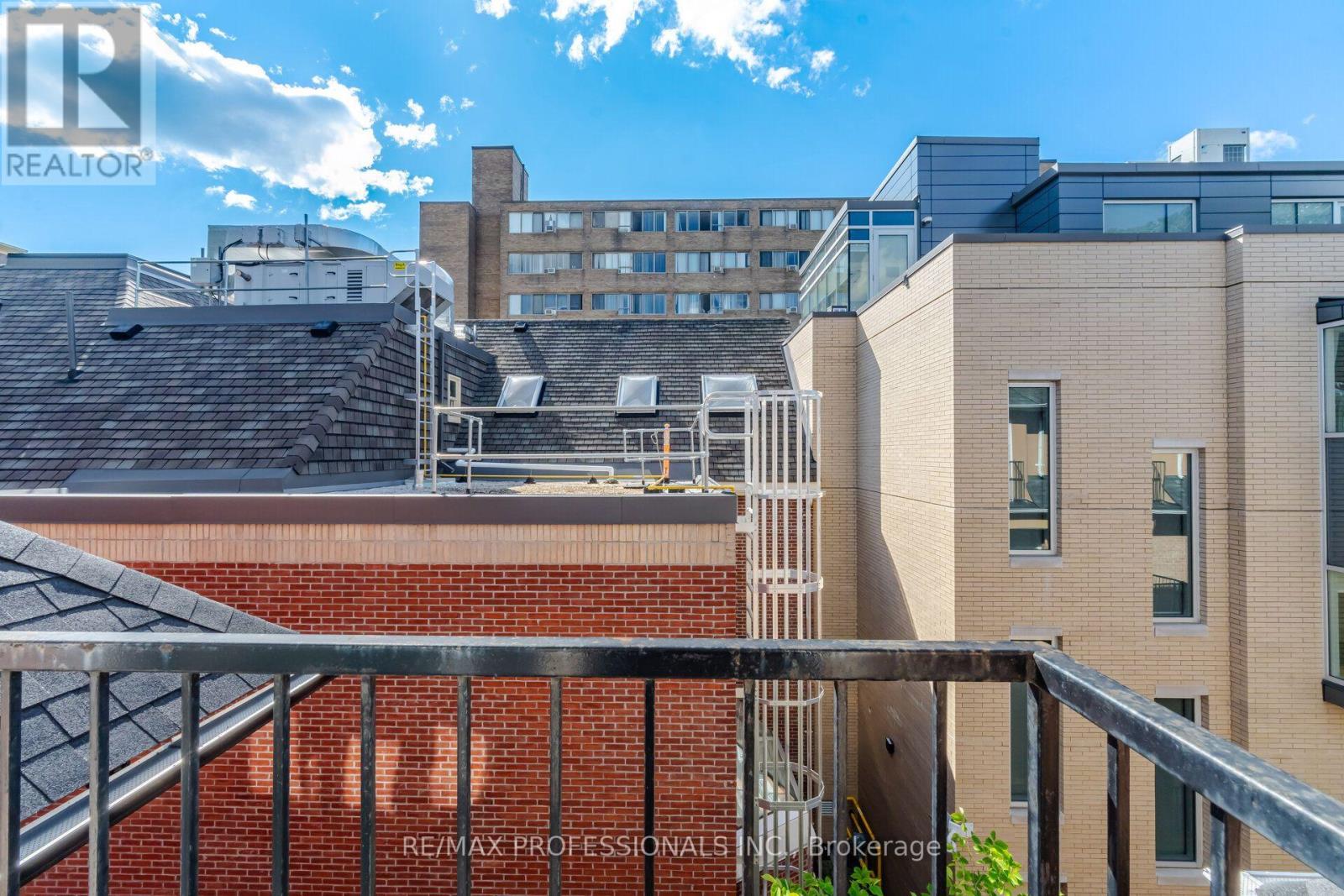 10 - 228 St George Street, Toronto, Ontario M5R 2N5 - Photo 25 - C13760196