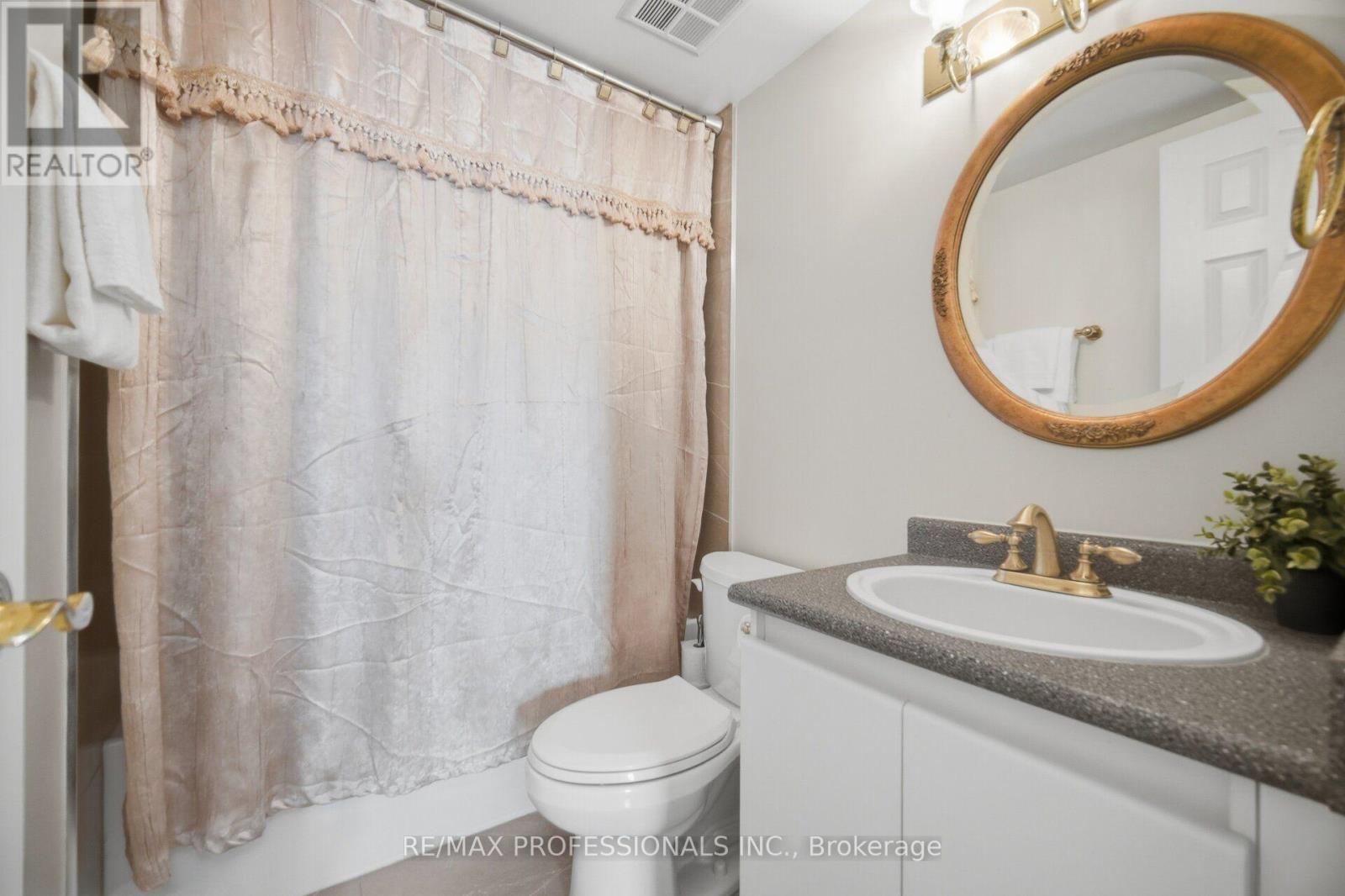 10 - 228 St George Street, Toronto, Ontario M5R 2N5 - Photo 30 - C13760196