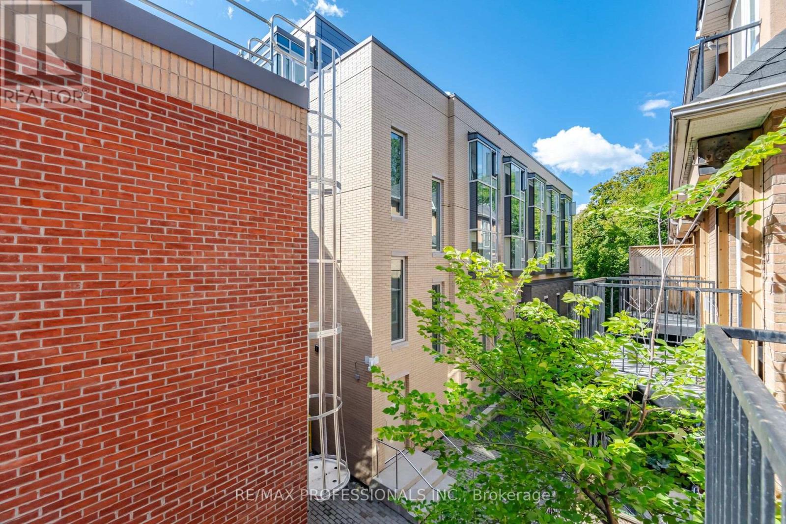 10 - 228 St George Street, Toronto, Ontario M5R 2N5 - Photo 35 - C13760196