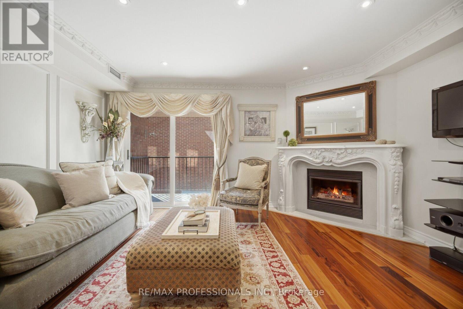 10 - 228 St George Street, Toronto, Ontario M5R 2N5 - Photo 9 - C13760196