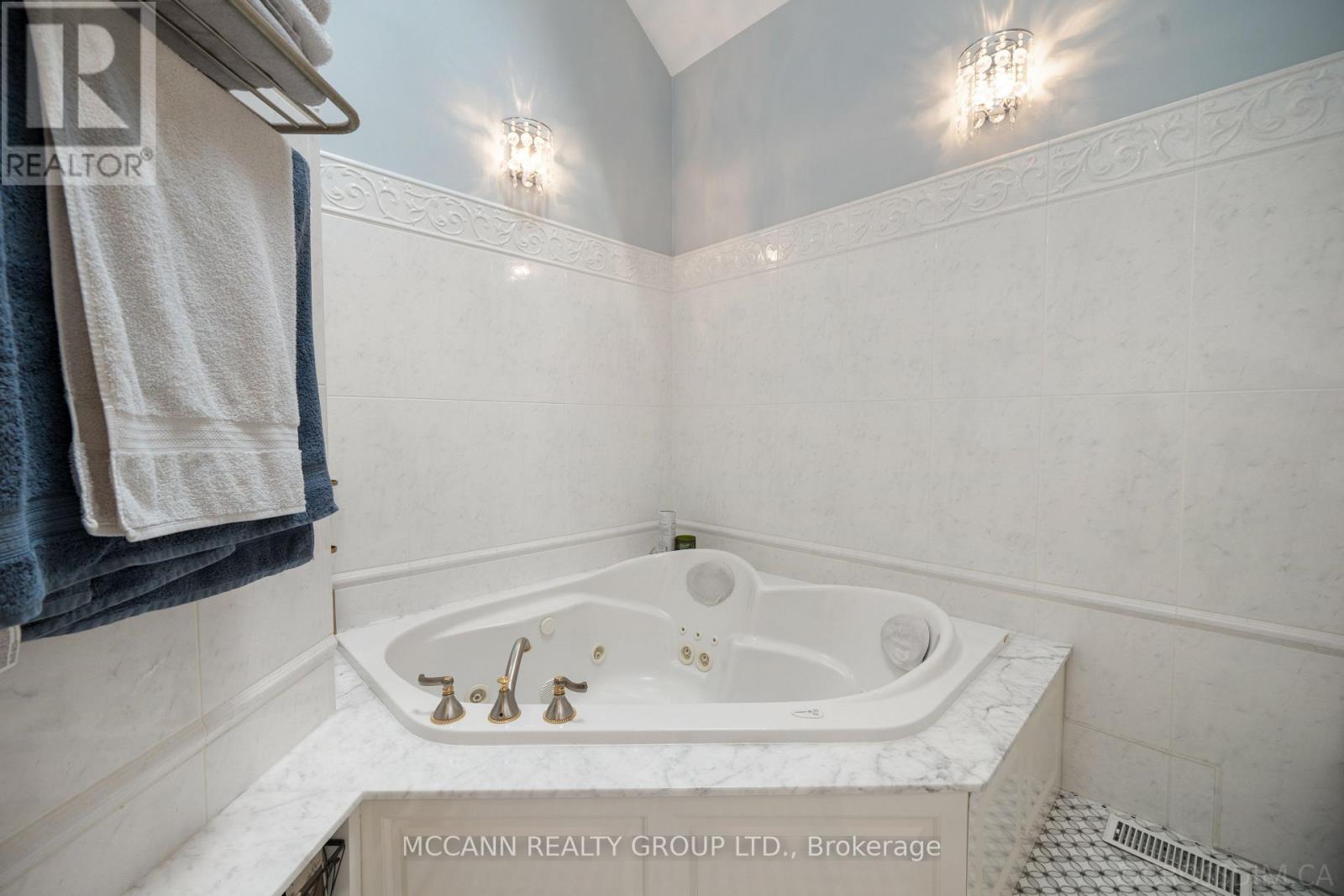 75 Haddington Avenue, Toronto, Ontario  M5M 2P2 - Photo 24 - C13760264