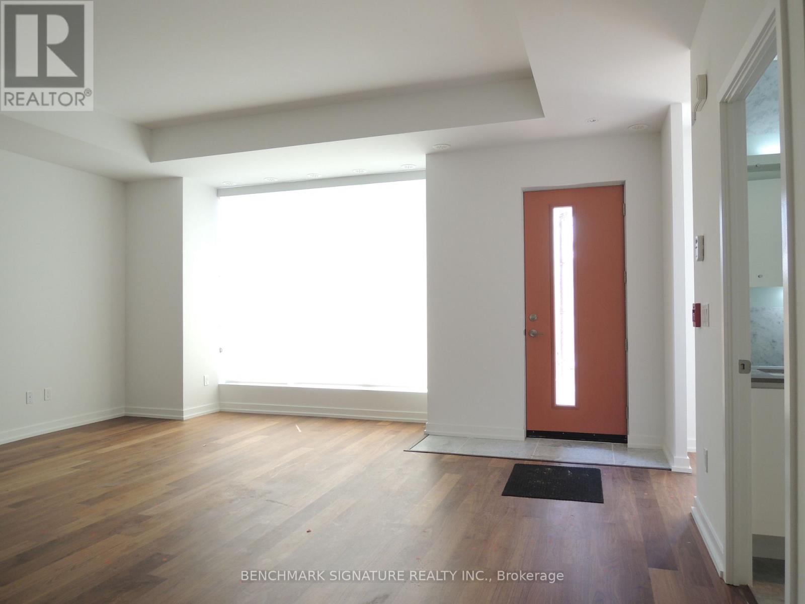 Th16 - 113 Mcmahon Drive, Toronto, Ontario  M2K 0E3 - Photo 5 - C13760360