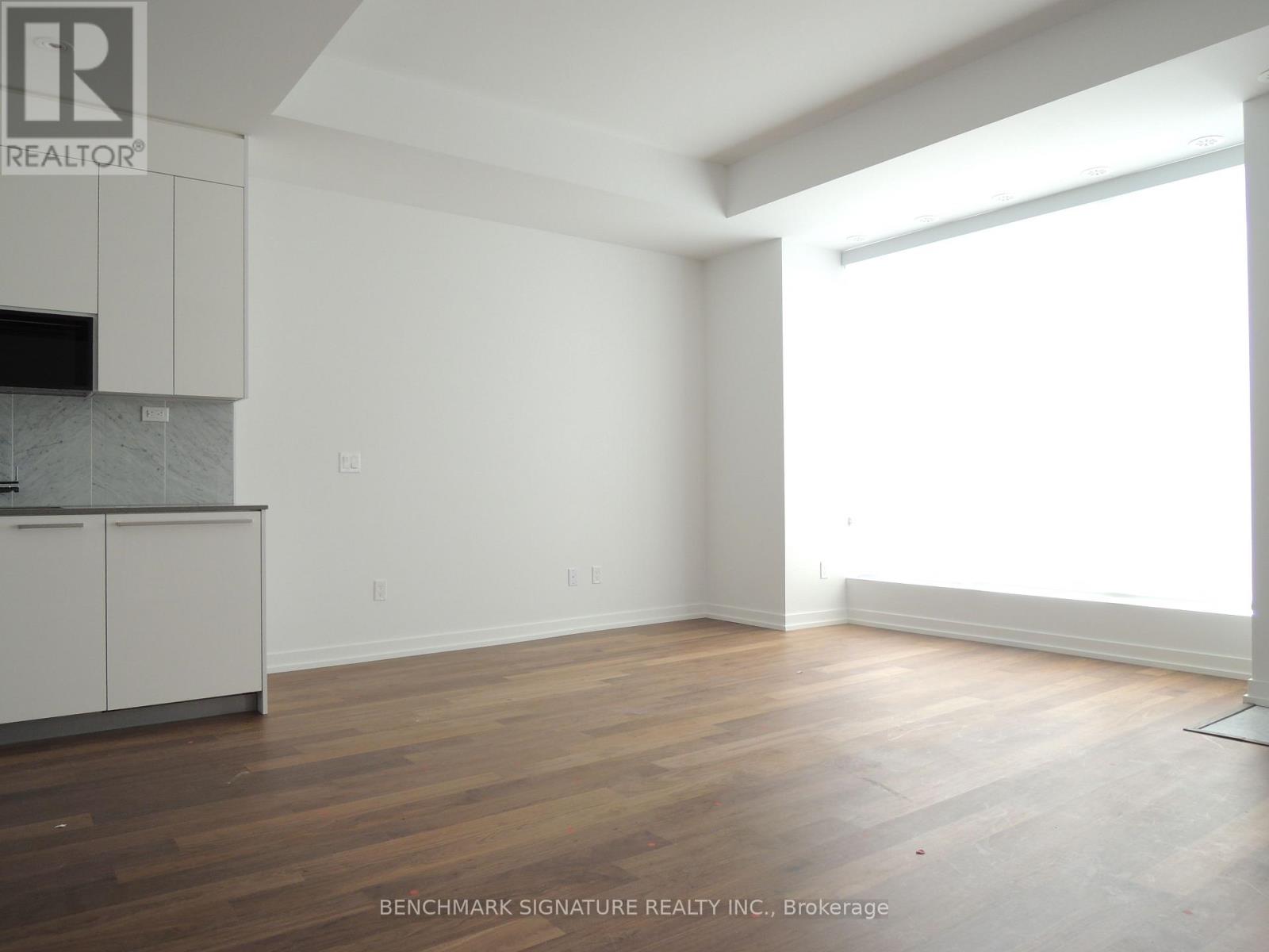 Th16 - 113 Mcmahon Drive, Toronto, Ontario  M2K 0E3 - Photo 6 - C13760360