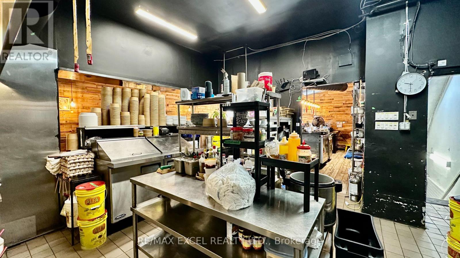 252 Carlton Street, Toronto, Ontario  M5A 2L3 - Photo 9 - C13760536