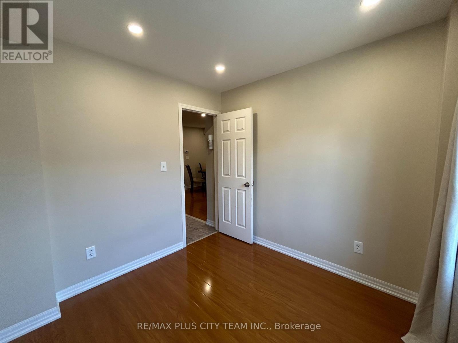 10 Cullcastle Street W, Ajax, Ontario  L1S 0A9 - Photo 16 - E13760172