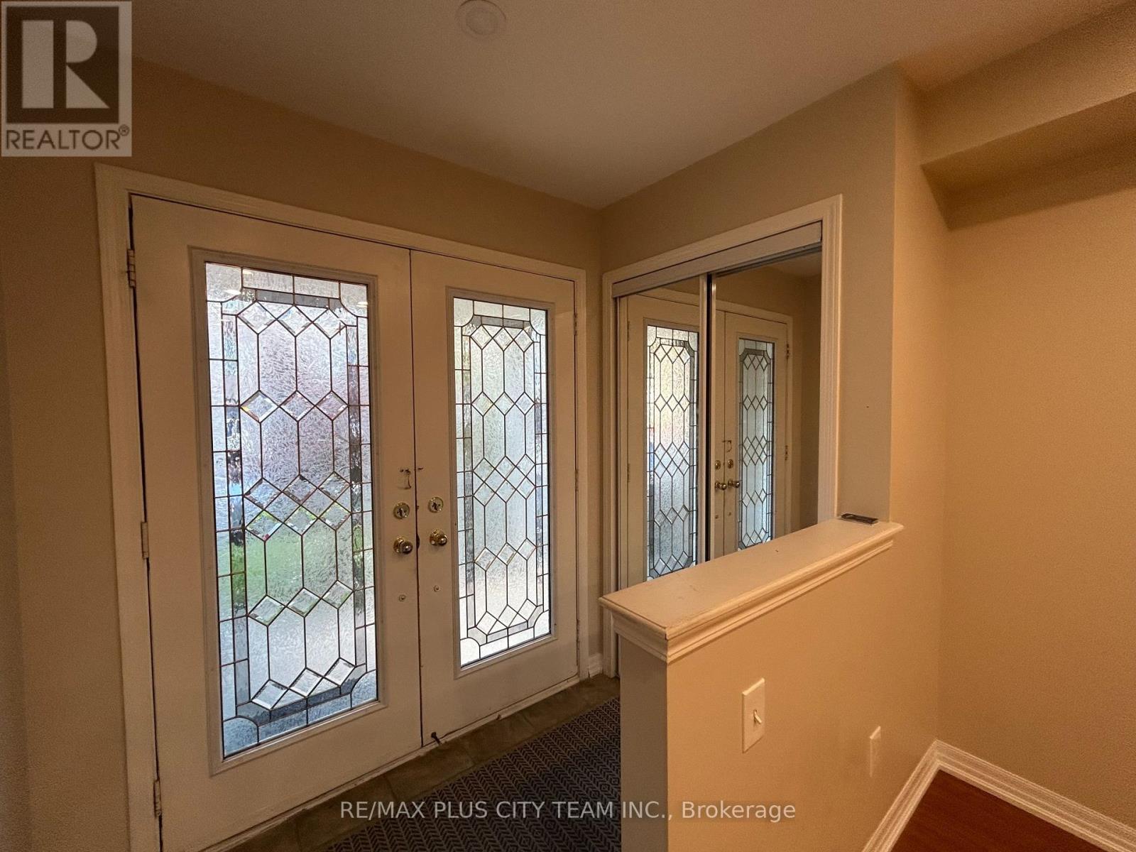 10 Cullcastle Street W, Ajax, Ontario  L1S 0A9 - Photo 2 - E13760172
