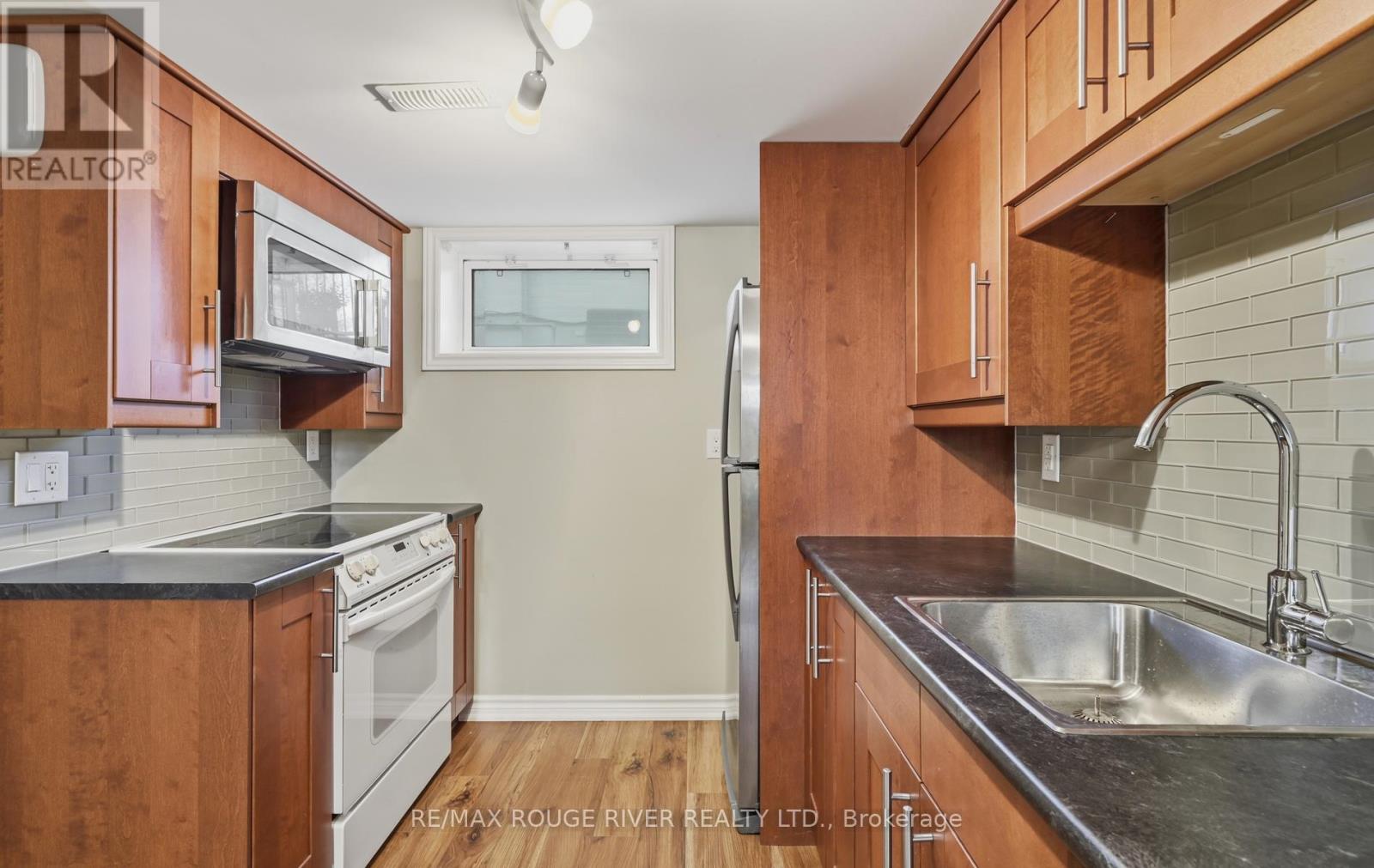 517 Kent Street, Whitby, Ontario  L1N 4Y8 - Photo 29 - E13760234