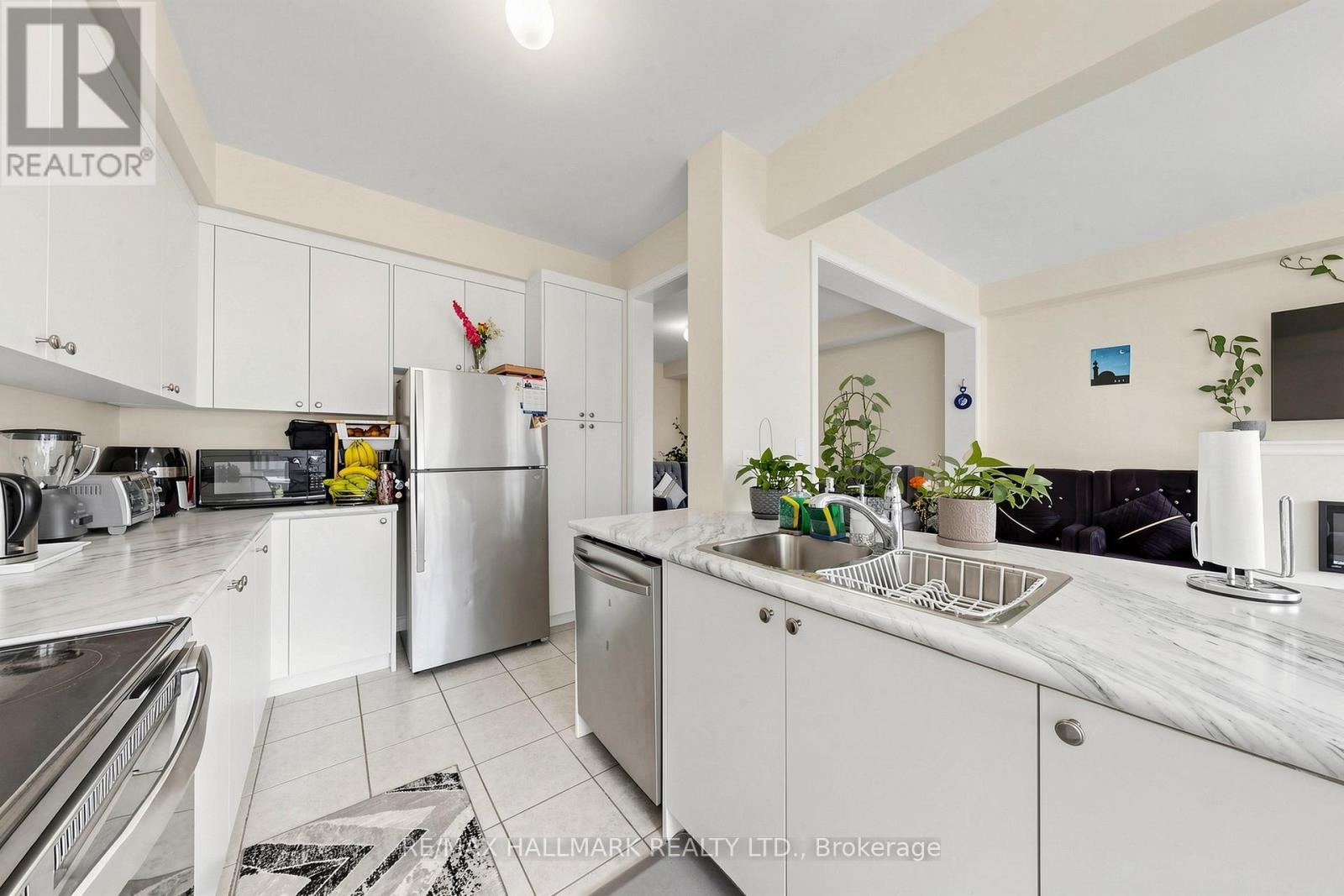 17 Closson Drive, Whitby, Ontario  L1N 9Y6 - Photo 14 - E13760266
