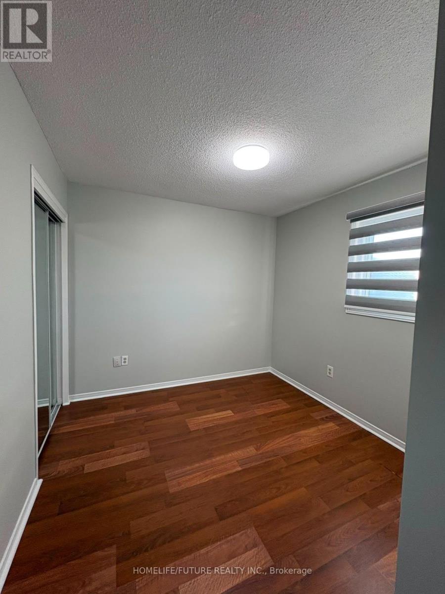 74 Parade Square, Toronto, Ontario  M1C 3T6 - Photo 11 - E13760344