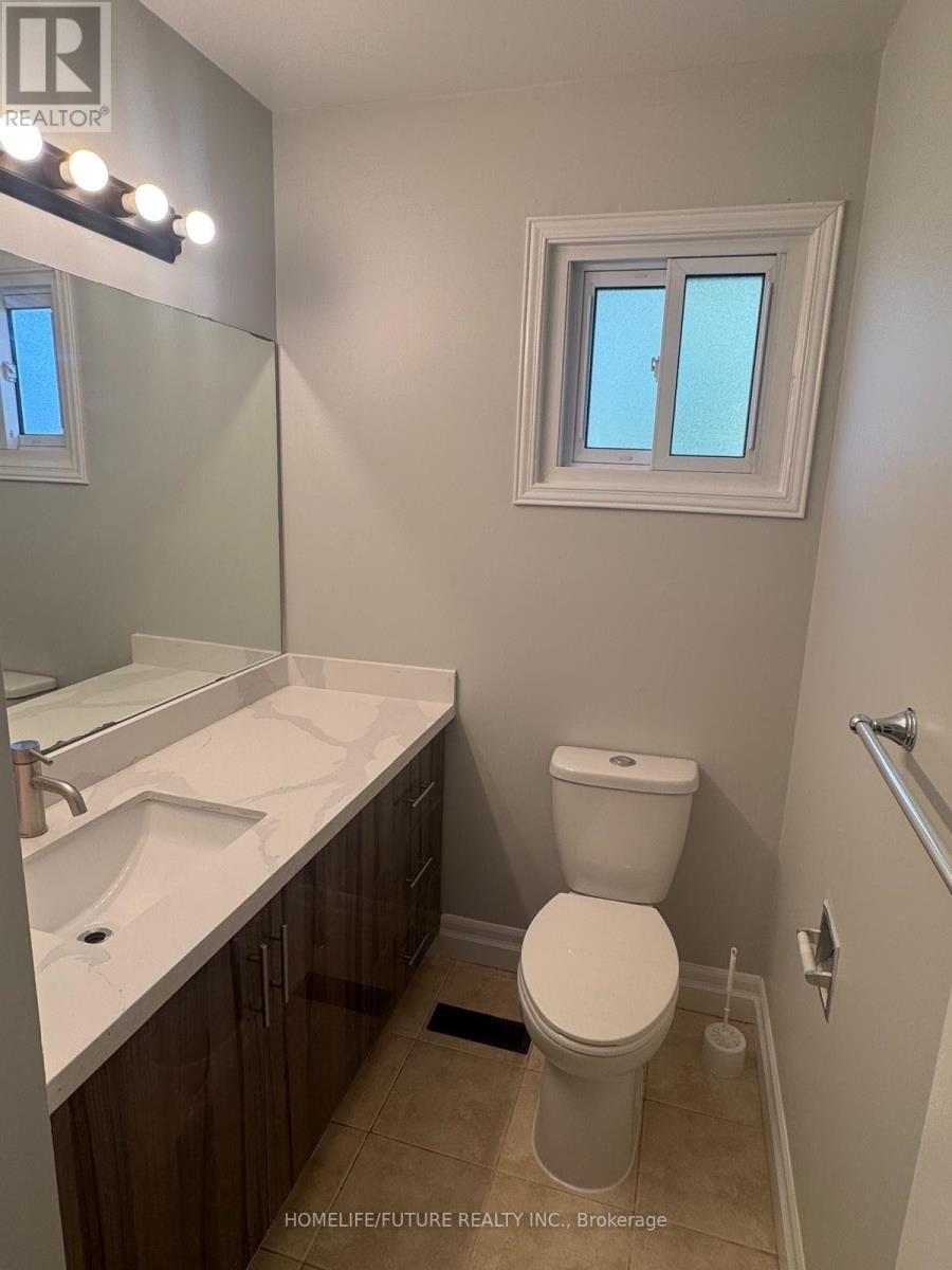74 Parade Square, Toronto, Ontario  M1C 3T6 - Photo 5 - E13760344