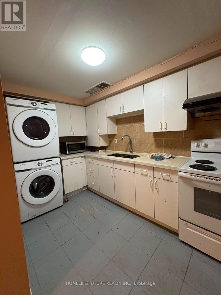 74 Parade Square, Toronto, Ontario  M1C 3T6 - Photo 7 - E13760344