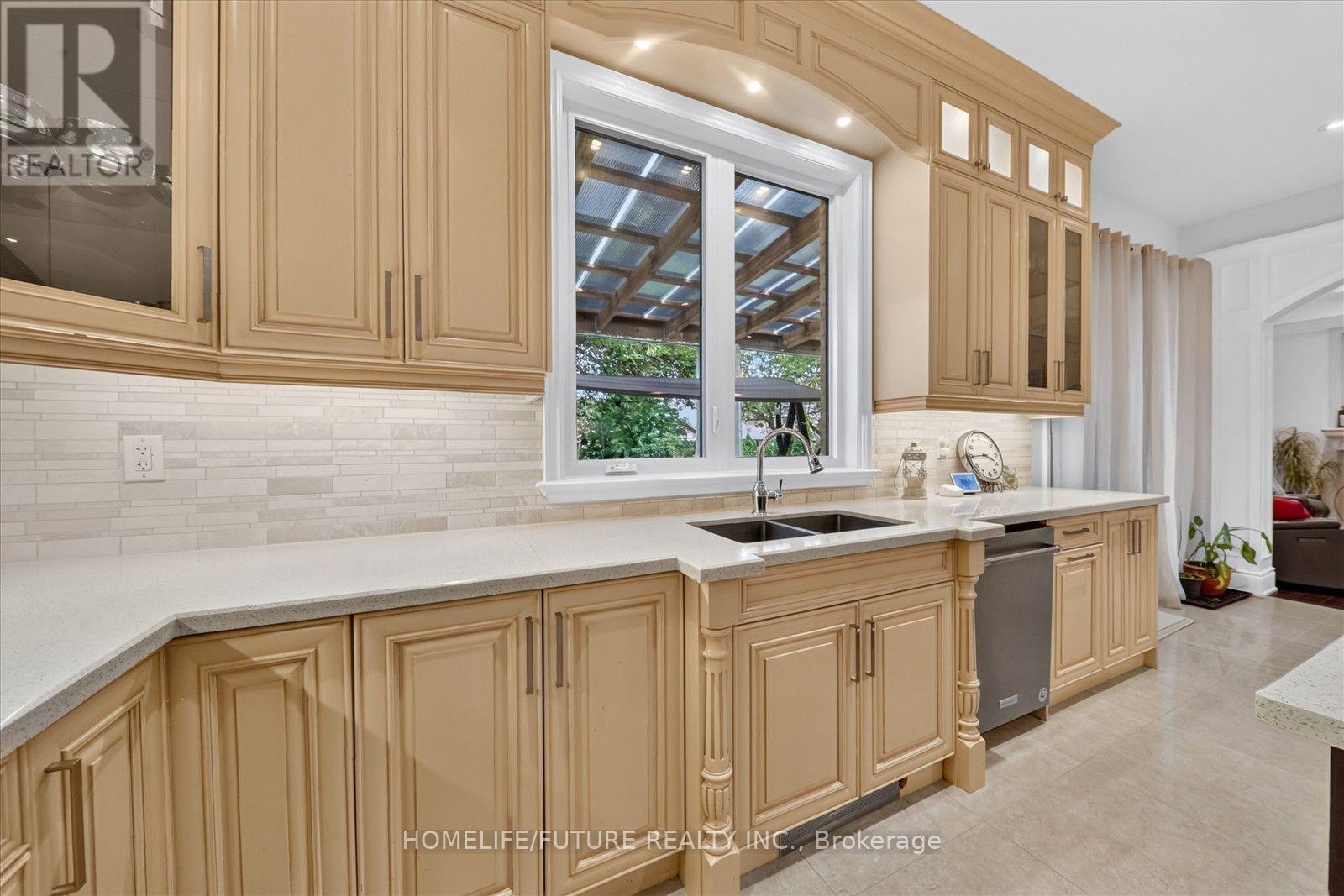 329 Morrish Road, Toronto, Ontario  M1C 1E9 - Photo 16 - E13760434