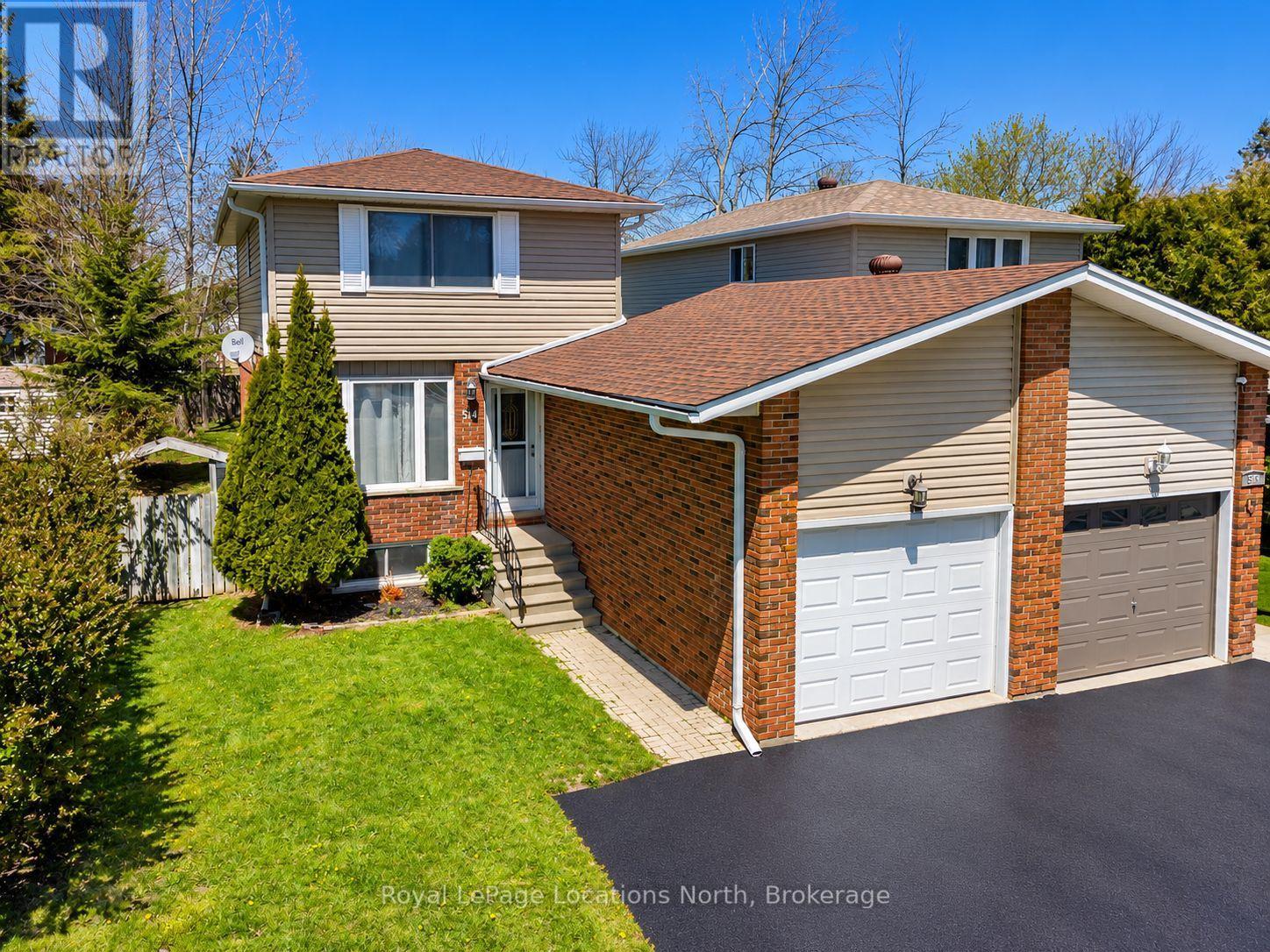 514 Tenth Street, Collingwood, Ontario  L9Y 2H3 - Photo 1 - S13760456