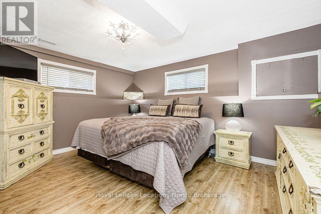 7 Coles Court, Wasaga Beach, Ontario  L9Z 1H5 - Photo 35 - S13760490