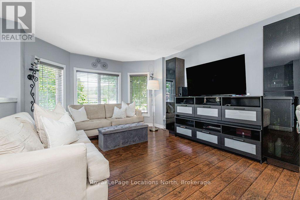 7 Coles Court, Wasaga Beach, Ontario  L9Z 1H5 - Photo 7 - S13760490