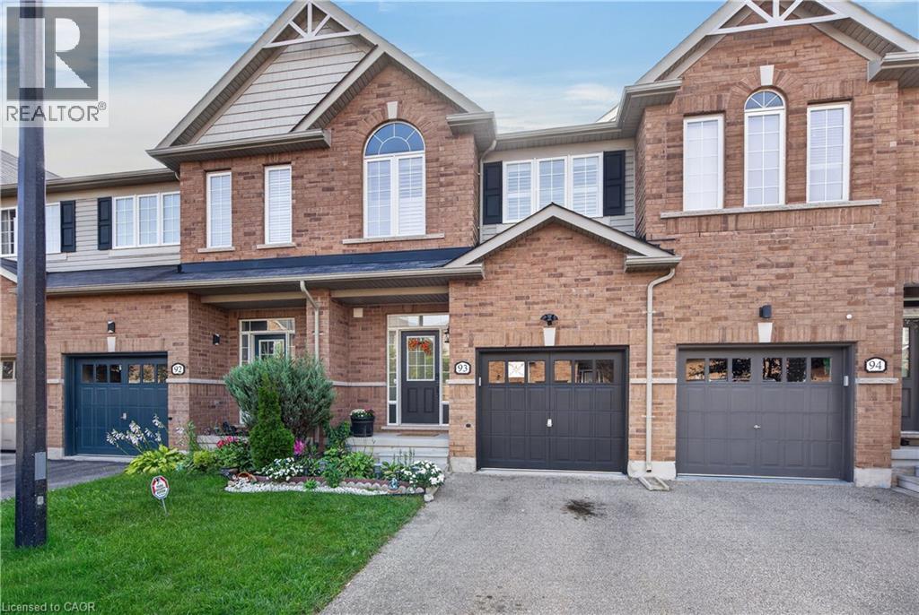 651 FARMSTEAD Drive Unit# 93, Milton, Ontario