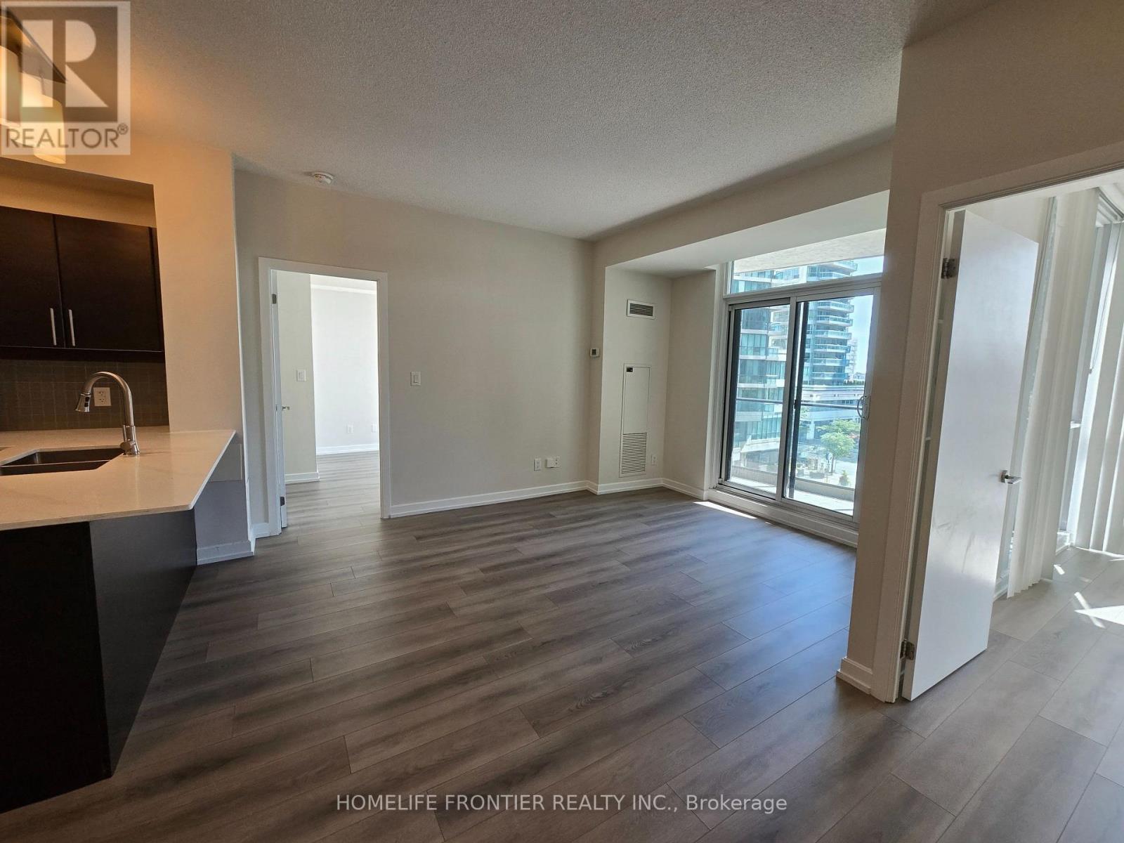 403 - 18 Harbour Street, Toronto, Ontario  M5J 2Z6 - Photo 8 - C13748564