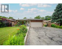 56 GATESVIEW AVENUE, Toronto, Ontario