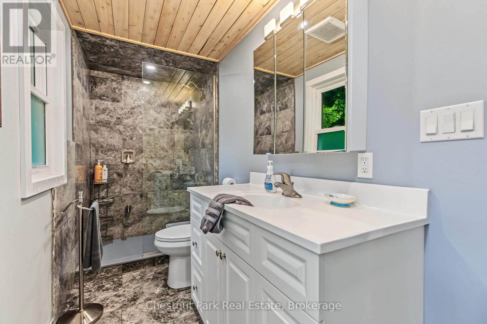 271 Isthmus Bay Road, Northern Bruce Peninsula, Ontario  N0H 1W0 - Photo 38 - X13760200