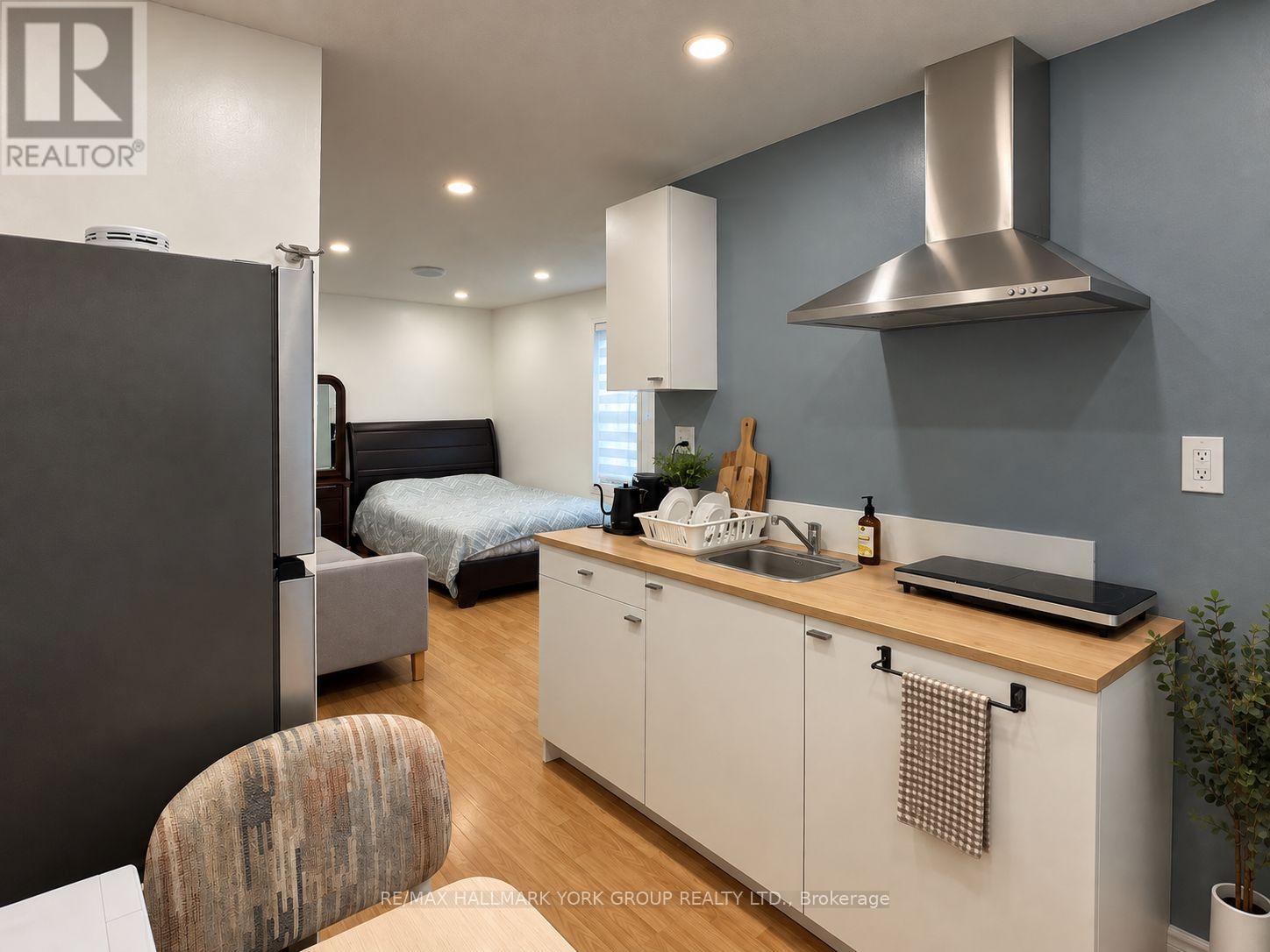 Studio - 22 Thorne Lane, Markham (Aileen-Willowbrook), Ontario  L3T 5K5 - Photo 3 - N13760254
