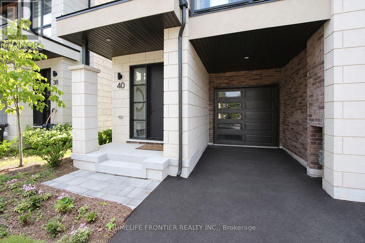 40 Chiara Rose Lane, Richmond Hill, Ontario  L4E 1H4 - Photo 2 - N13760384